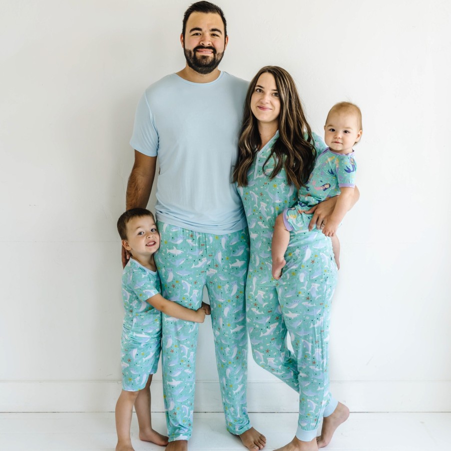 Adult Little Sleepies Men'S Pajamas | Shark Soiree Men'S Short Sleeve Pajama Top Main Section