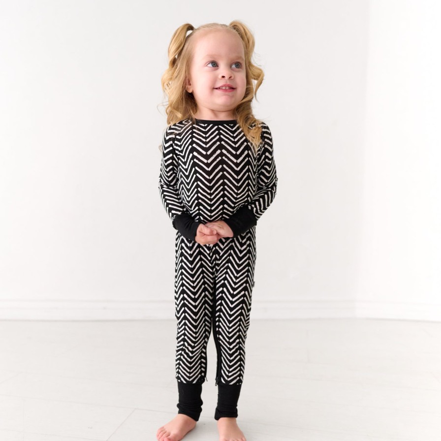 Sleep Little Sleepies Zippies | Meet The Crescent Zippy