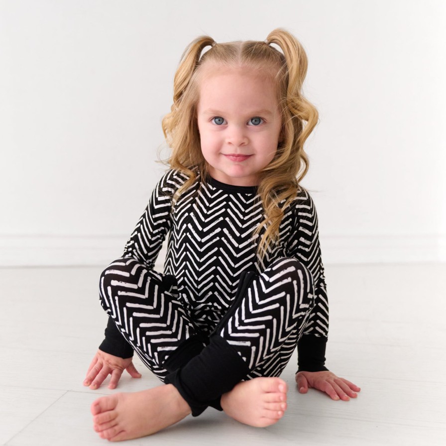 Sleep Little Sleepies Zippies | Meet The Crescent Zippy