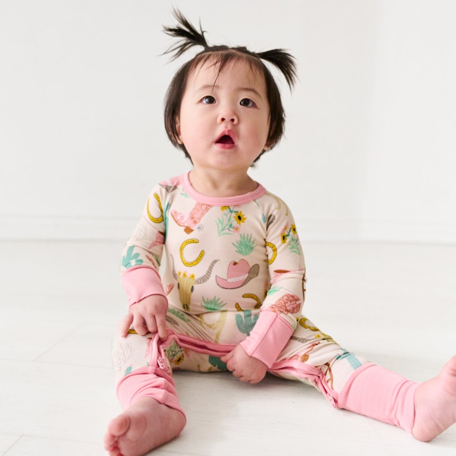 Sleep Little Sleepies Zippies | Meet The Crescent Zippy