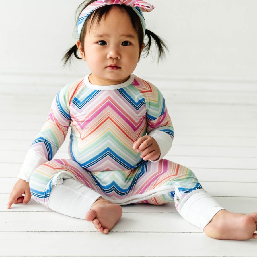 Sleep Little Sleepies Zippies | Meet The Crescent Zippy