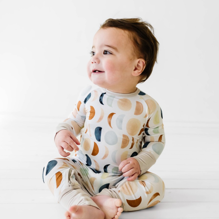 Sleep Little Sleepies Zippies | Meet The Crescent Zippy