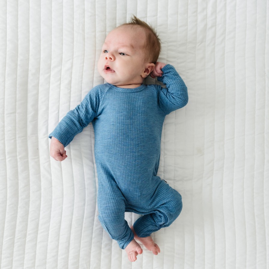 Sleep Little Sleepies Zippies | Meet The Crescent Zippy