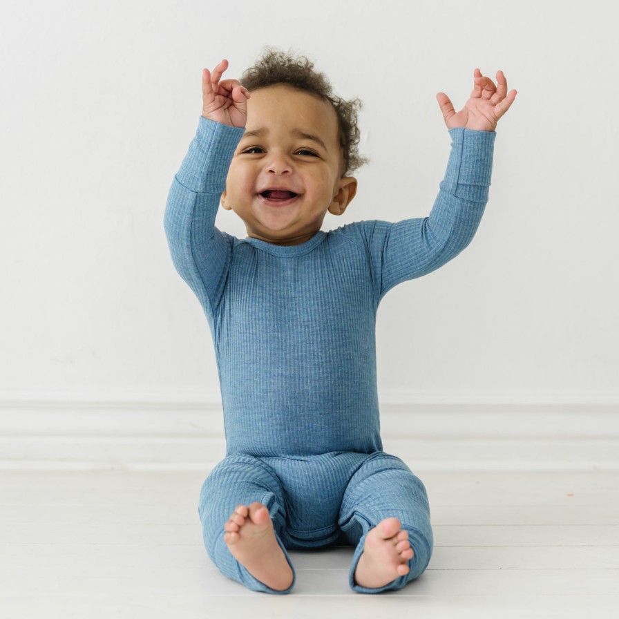 Sleep Little Sleepies Zippies | Meet The Crescent Zippy